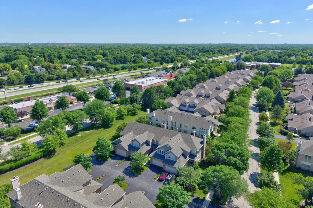 869 Havenshire Road Naperville IL 60565