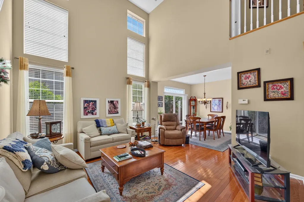869 Havenshire Road Naperville IL 60565