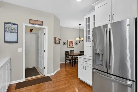 869 Havenshire Road Naperville IL 60565