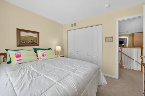 869 Havenshire Road Naperville IL 60565