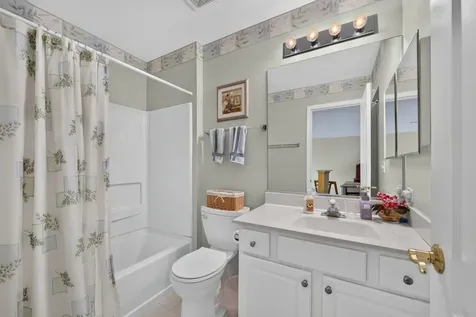 869 Havenshire Road Naperville IL 60565