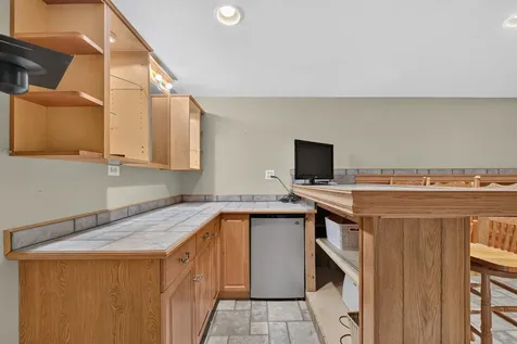 869 Havenshire Road Naperville IL 60565