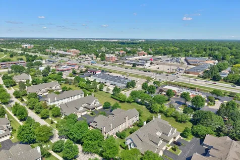 869 Havenshire Road Naperville IL 60565