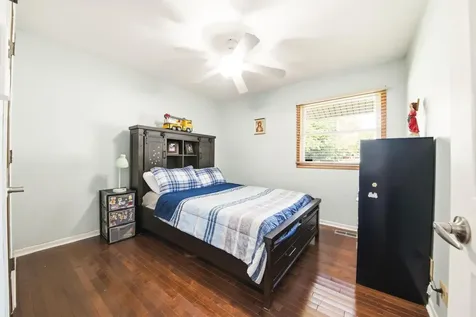 706 Hillside Drive Streamwood IL 60107