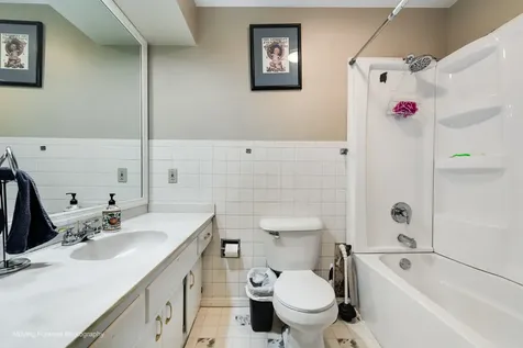 240 Park Crest Drive Freeport IL 61032