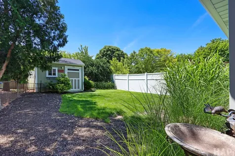 597 Dublin Drive Mundelein IL 60060