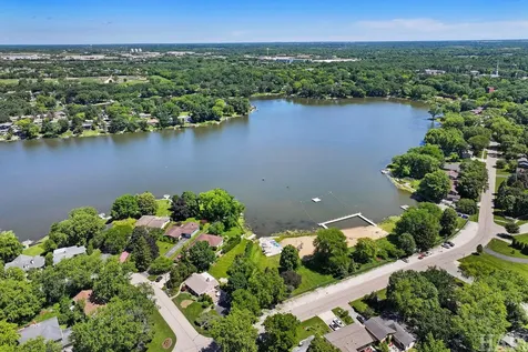 597 Dublin Drive Mundelein IL 60060