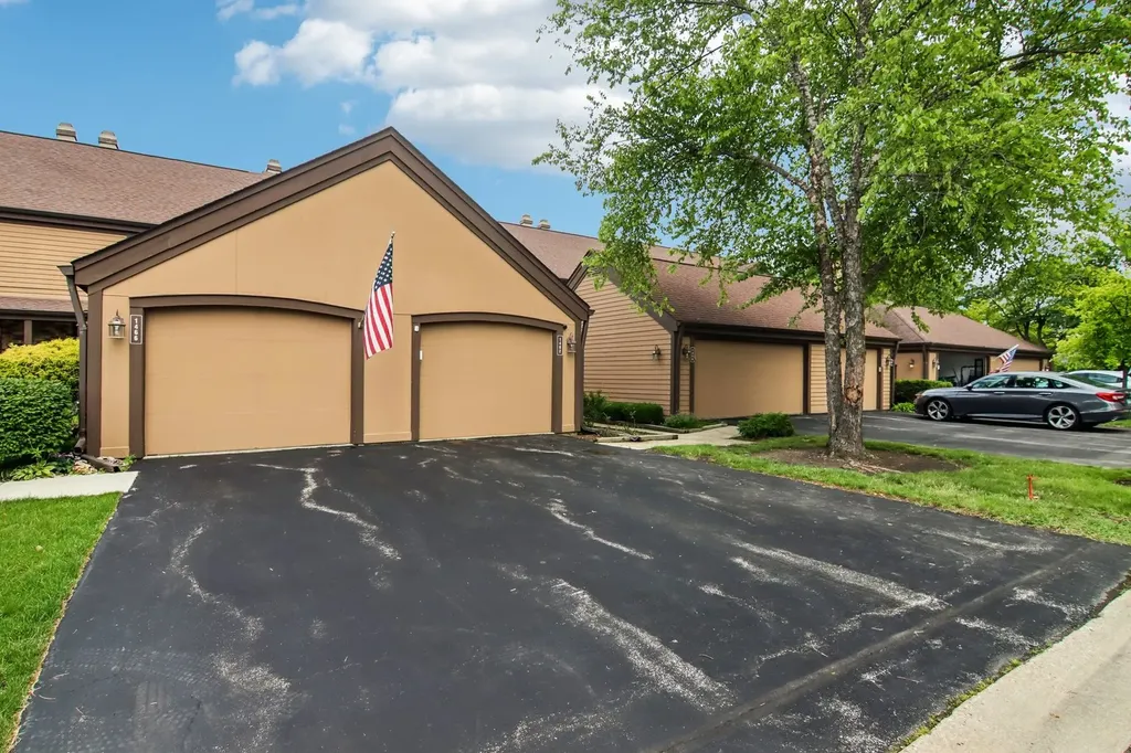 1462 Fairfax Lane Buffalo Grove IL 60089