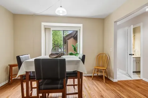 1462 Fairfax Lane Buffalo Grove IL 60089