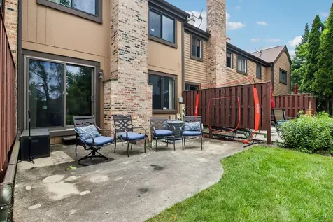 1462 Fairfax Lane Buffalo Grove IL 60089