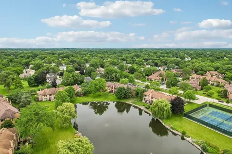 1462 Fairfax Lane Buffalo Grove IL 60089