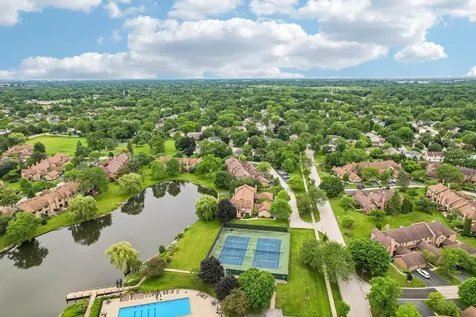 1462 Fairfax Lane Buffalo Grove IL 60089
