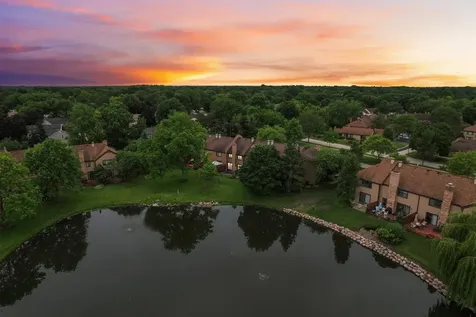 1462 Fairfax Lane Buffalo Grove IL 60089