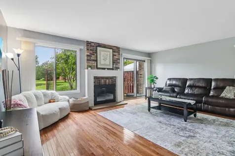 1462 Fairfax Lane Buffalo Grove IL 60089