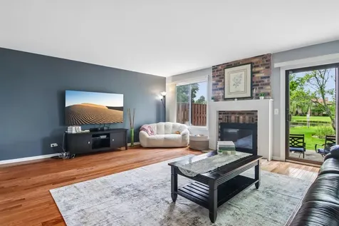 1462 Fairfax Lane Buffalo Grove IL 60089