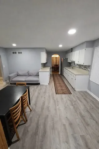 770 Cordial Drive Des Plaines IL 60018