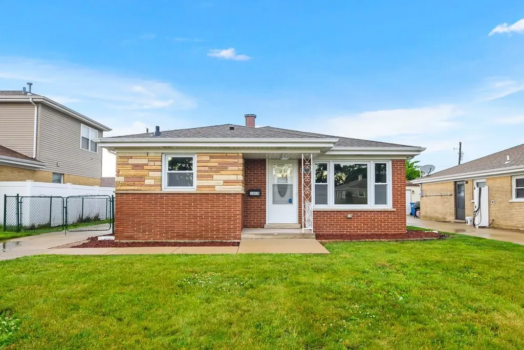 3914 153RD Street Midlothian IL 60445