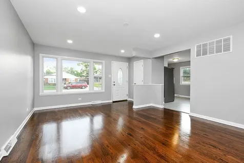 3914 153RD Street Midlothian IL 60445