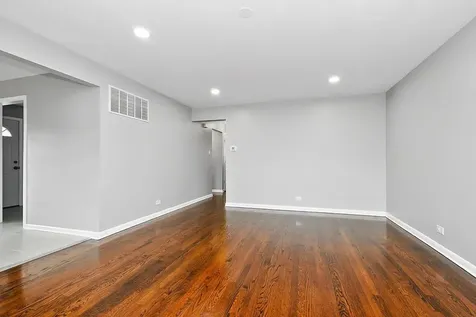 3914 153RD Street Midlothian IL 60445
