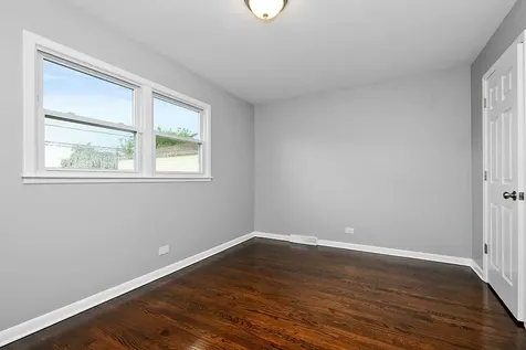 3914 153RD Street Midlothian IL 60445