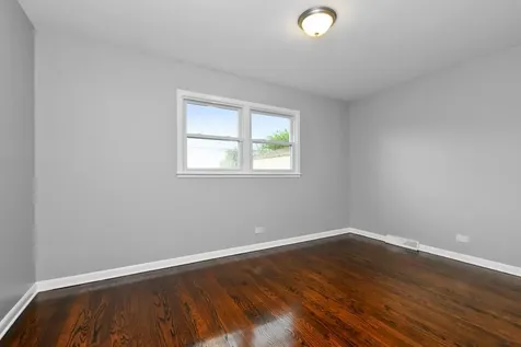 3914 153RD Street Midlothian IL 60445