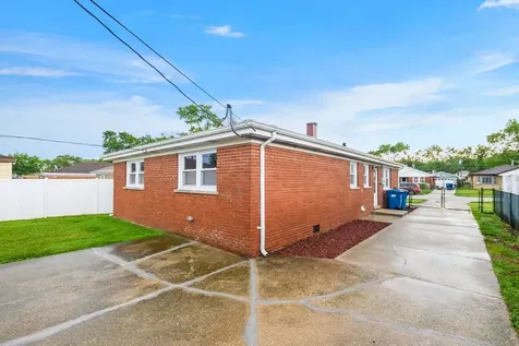 3914 153RD Street Midlothian IL 60445