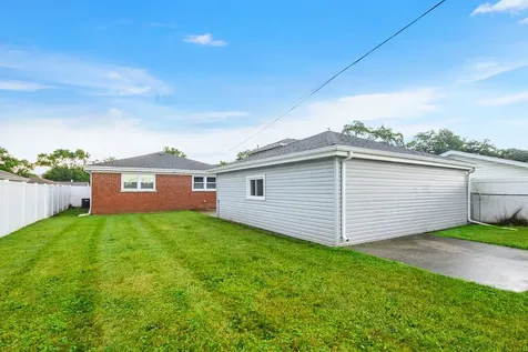 3914 153RD Street Midlothian IL 60445