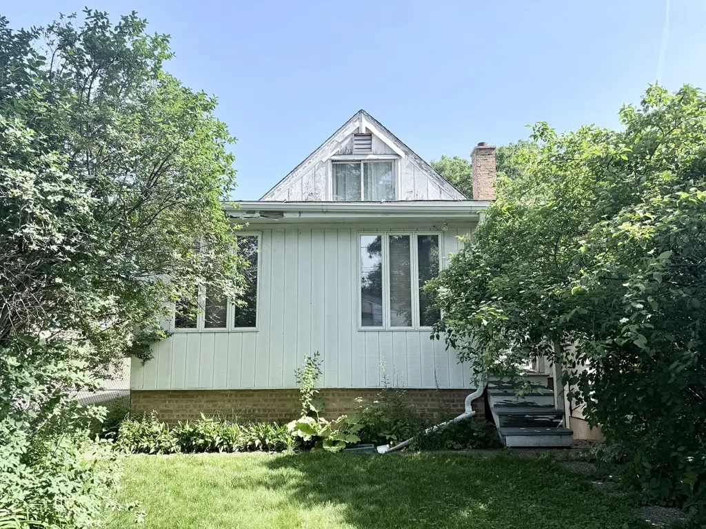 7607 West Hortense Avenue Chicago IL 60631