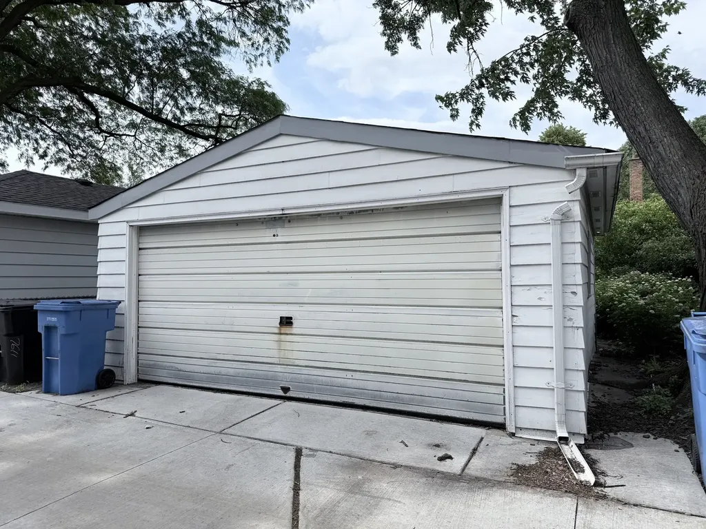 7607 West Hortense Avenue Chicago IL 60631