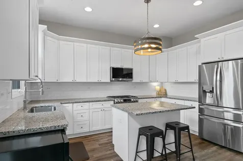 158 North Rose Street Palatine IL 60067