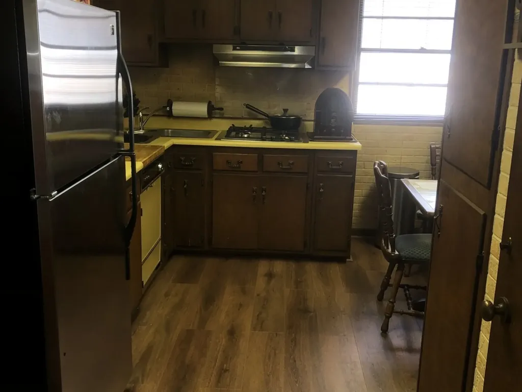 3246 Oak Avenue Brookfield IL 60513