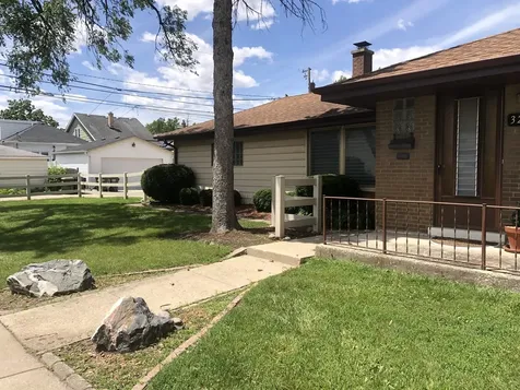 3246 Oak Avenue Brookfield IL 60513