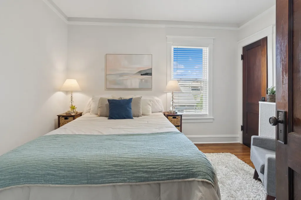 4908 West Pensacola Avenue Chicago IL 60641