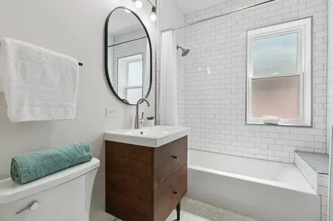4908 West Pensacola Avenue Chicago IL 60641