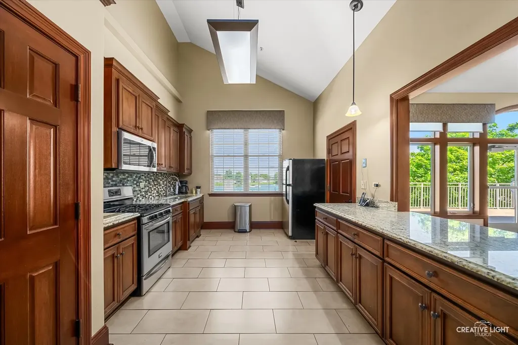 5313 White Oaks Court Plainfield IL 60586
