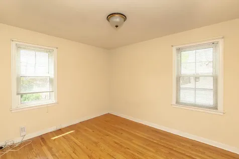 4236 West Nelson Street Chicago IL 60641