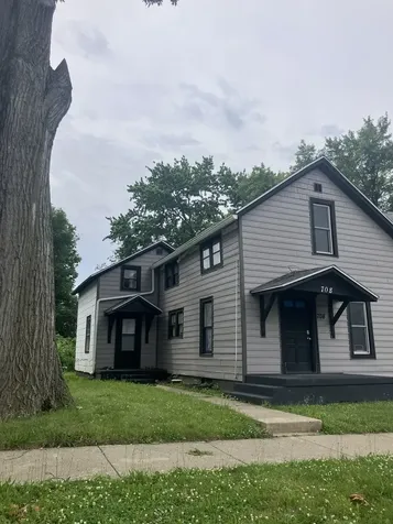 708 West Jefferson Street W Bloomington IL 61701