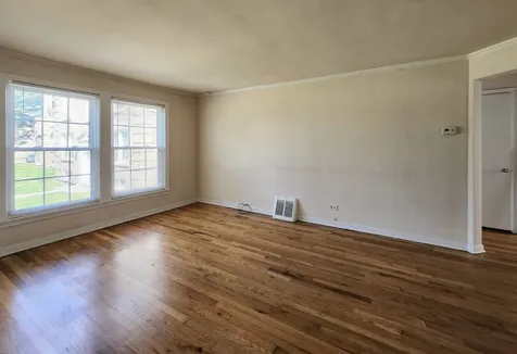 4231 West Nelson Street Chicago IL 60641