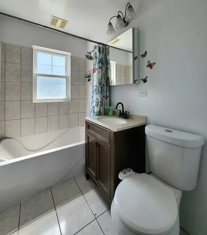4231 West Nelson Street Chicago IL 60641