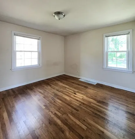4231 West Nelson Street Chicago IL 60641