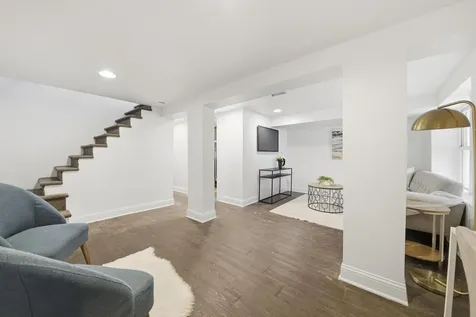 2446 West Pensacola Avenue Chicago IL 60618