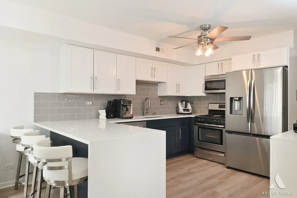 902 Ashley Court Westmont IL 60559
