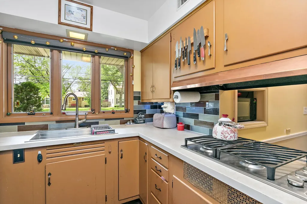 11118 Lincoln Street Huntley IL 60142