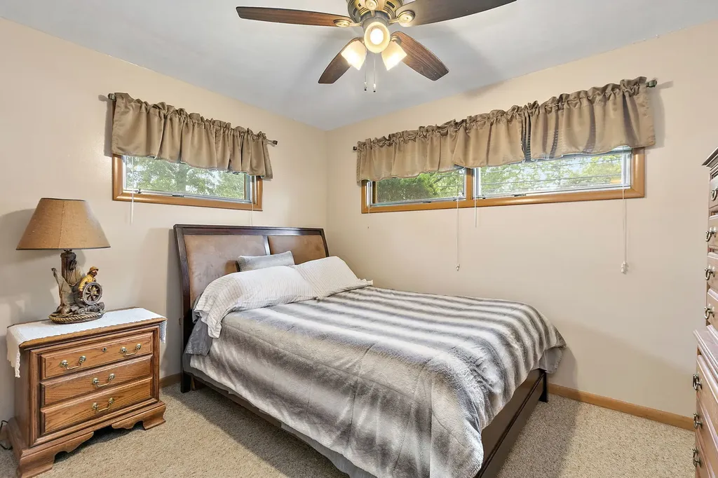 11118 Lincoln Street Huntley IL 60142