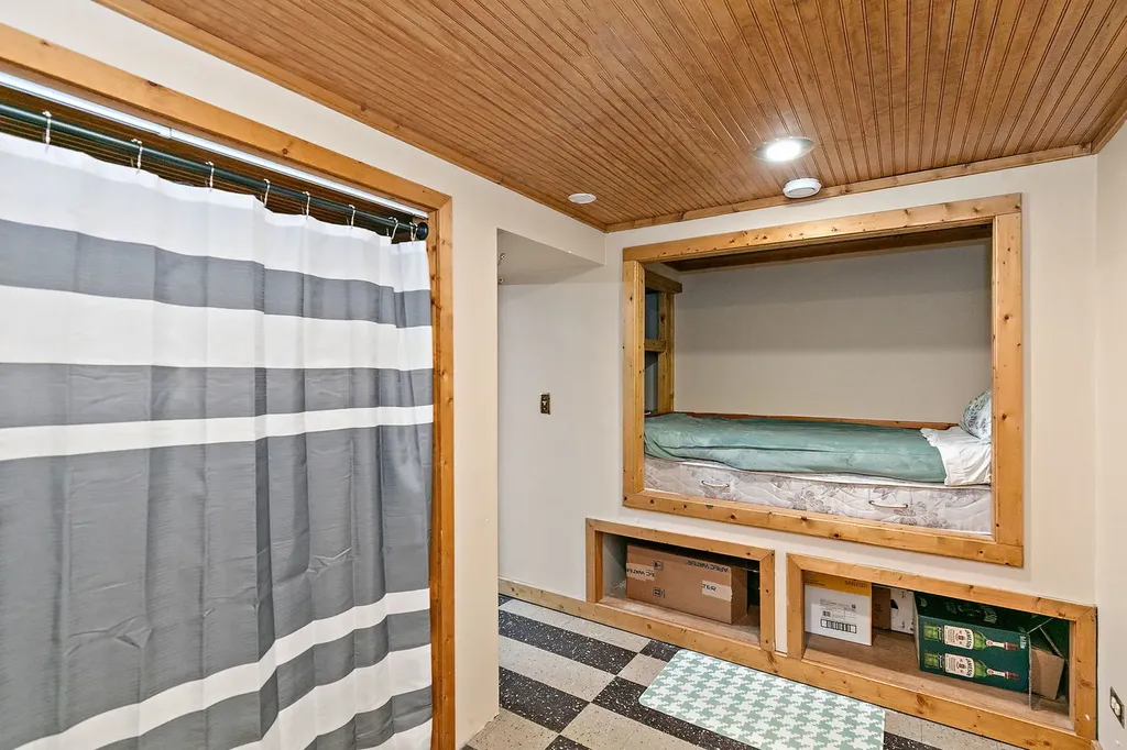 11118 Lincoln Street Huntley IL 60142