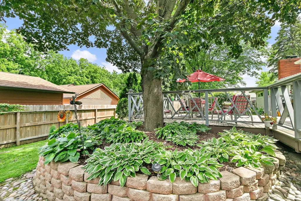 11118 Lincoln Street Huntley IL 60142