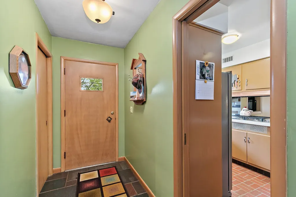 11118 Lincoln Street Huntley IL 60142