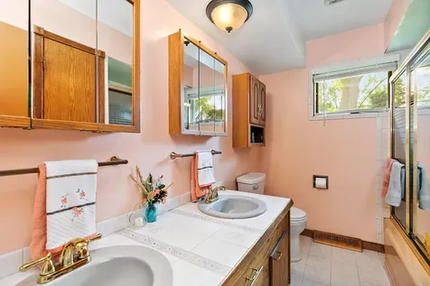 11118 Lincoln Street Huntley IL 60142