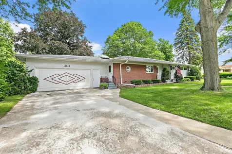 11118 Lincoln Street Huntley IL 60142