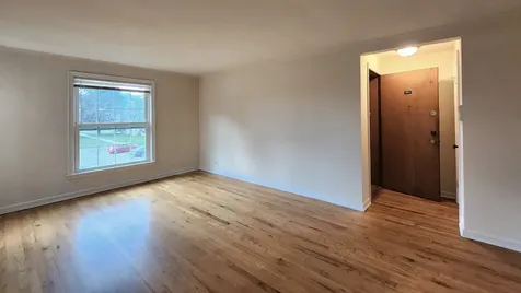 4257 West Nelson Street Chicago IL 60641
